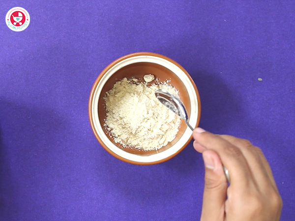 Puffed rice porridge powder.