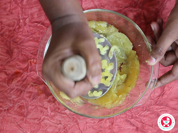Remove the skin and blend into a smooth puree in blender.